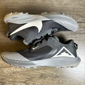 Nike Air Zoom Terra Kiger 6 Womens Trail Running Shoes Black Size 7 CJ0220-001